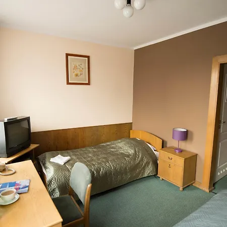 Lech Hotel 2*