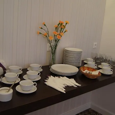 Lech Hotel 2*