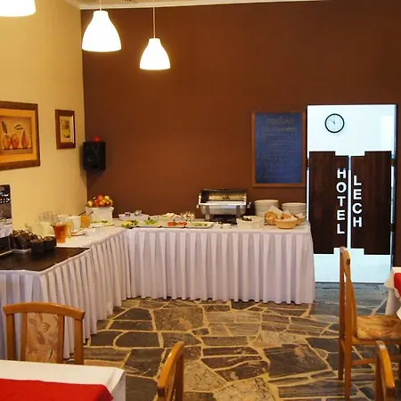 Lech Hotel 2*
